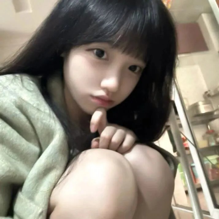 凯特·温斯莱特 / 托妮·科莱特 / 海伦·米伦 / 安德丽娅·赖斯伯勒 / 蒂莫西·斯波 / 强尼·弗林 / 斯戴芬·莫昌特 / 杰里米·斯威夫特 / 拉扎·杰夫里 / 詹姆斯·德莱顿 / 菲萨约·阿基纳德 / 李丹 / 弗洛拉·雅科比·理查森 / 米歇尔·帕克 / 南希·汉南 / 詹姆斯·特里维廉·巴克尔 / 以利亚·惠特克 / 本杰明·肖特兰 / 比莉·雷恩-格蕾丝·巴特勒 / 内莉·雷-格蕾丝·巴特勒